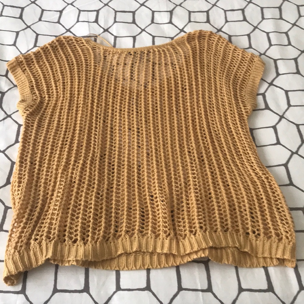 Yellow crocheted top - Picture 3 of 3
